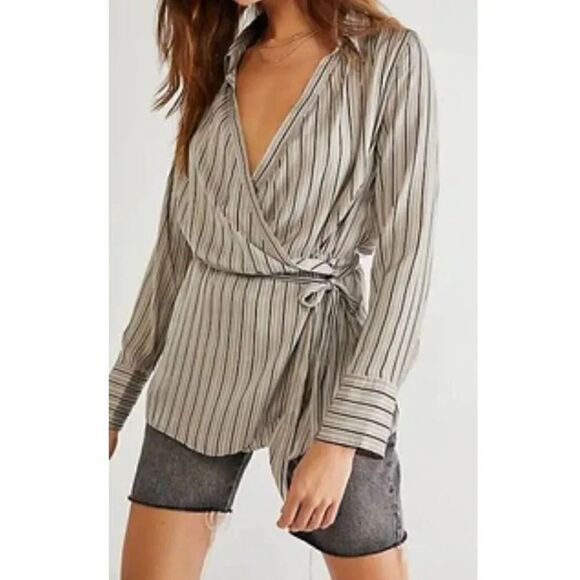 Free People Wrap Top Arlo in Garden Combo - Picture 4 of 6